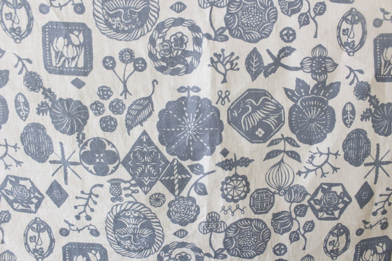 リネンプリント 花図案の吹き寄グリーングリーン